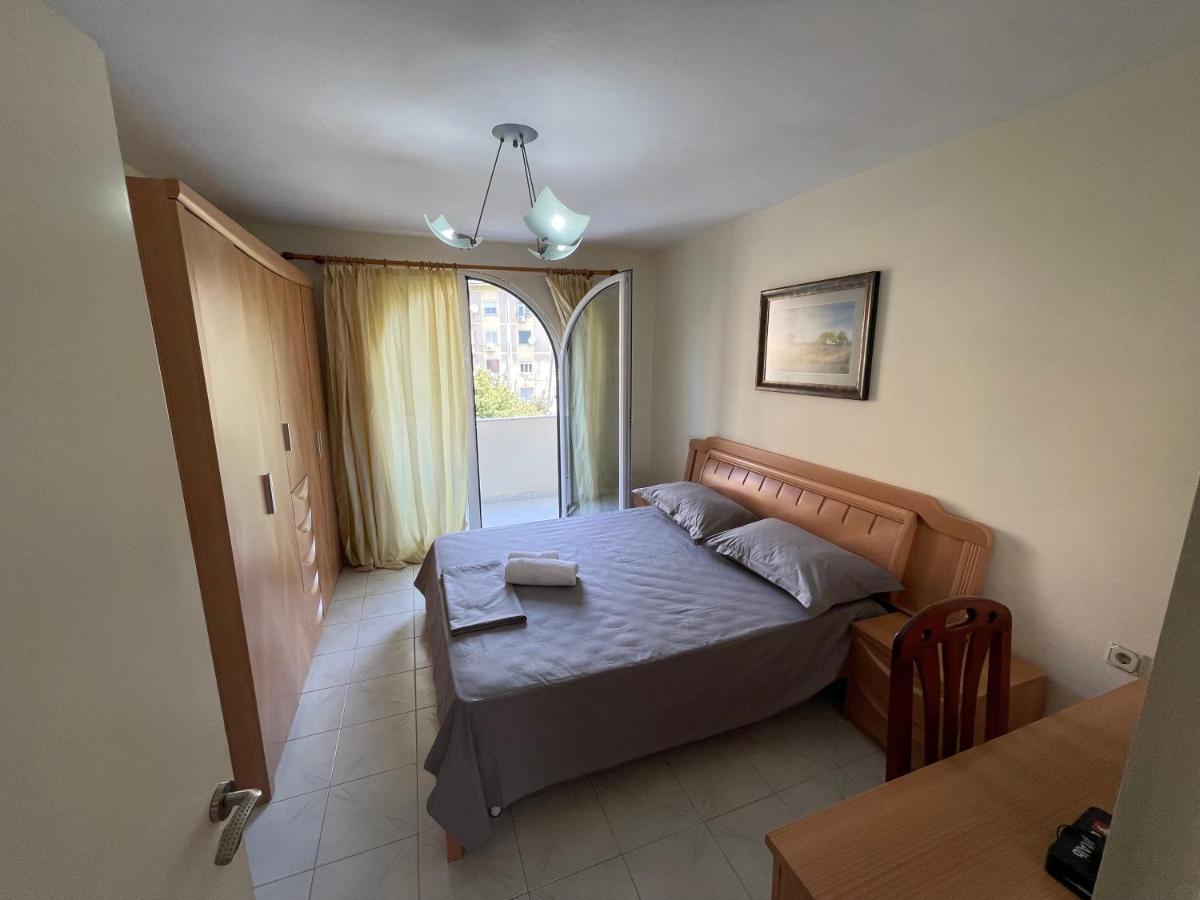 Tirana Flora Center Apartment Luaran gambar